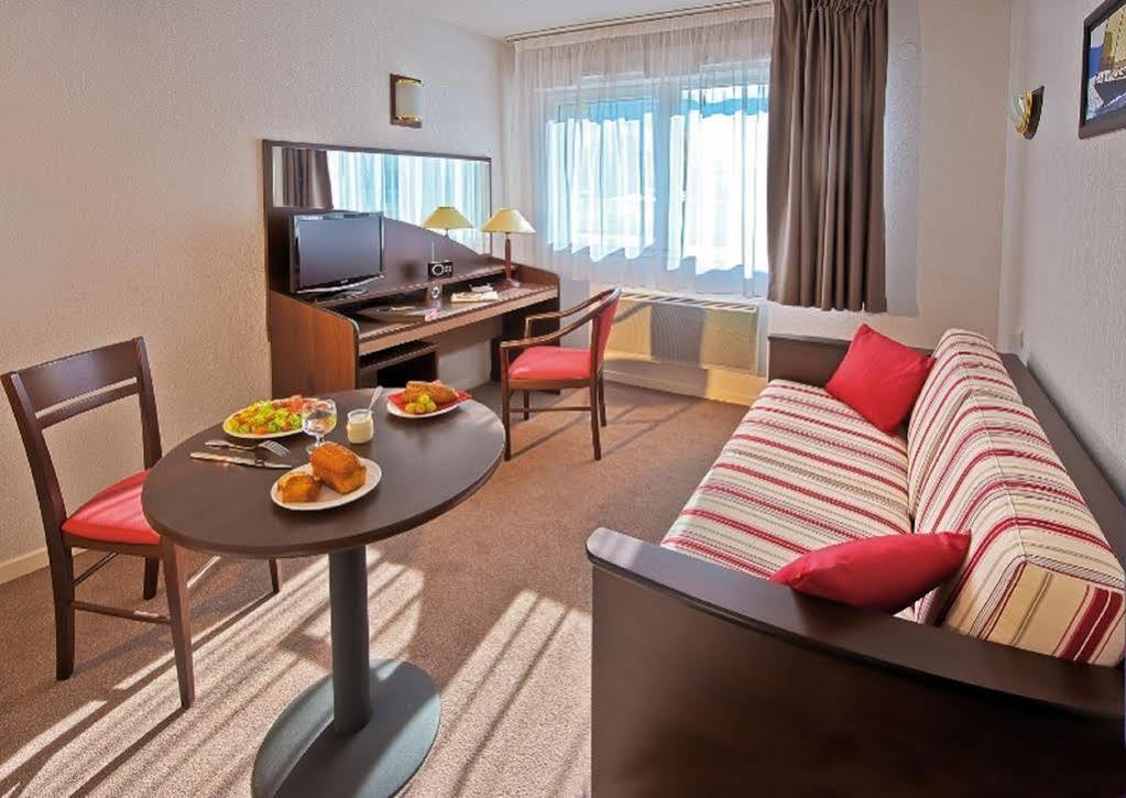 Appart Hotel Annecy Seynod Esterno foto
