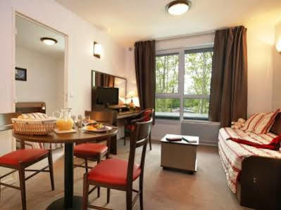 Appart Hotel Annecy Seynod Esterno foto